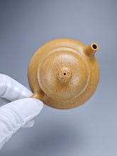 Load image into Gallery viewer, Fully Handmade JinKui Huangjin Duanni Rongtian Yixing Teapot 全手工蔡赫伟金葵黄段泥容天 160ml