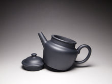 Load image into Gallery viewer, Heini (Wuhui Dicaoqing) Julun Yixing Teapot 捂灰底槽清巨轮珠 160ml