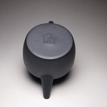 Load image into Gallery viewer, Heini (Wuhui Dicaoqing) Julun Yixing Teapot 捂灰底槽清巨轮珠 160ml