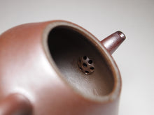 Load image into Gallery viewer, Wood Fired Pear Lao Zini Yixing Teapot no.2 柴烧老紫泥梨形 160ml