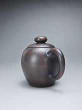 Load image into Gallery viewer, Julunzhu Nixing Teapot by Wu Sheng Sheng 坭兴吴盛胜巨轮珠 155ml