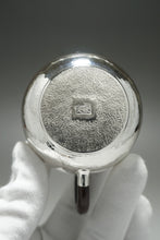 Load image into Gallery viewer, 999 Pure Silver Handmade Mulan Teapot 全手工锤纹纯银999木兰壶 170ml