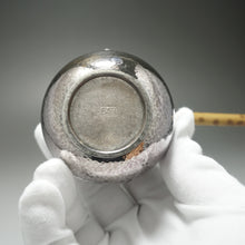 Load image into Gallery viewer, 999 Pure Silver Handmade Side Handle Teapot with Baroque Pearls 全手工长柄侧把银壶 170ml