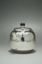 Load image into Gallery viewer, 999 Pure Silver Handmade Mulan Teapot 全手工锤纹纯银999木兰壶 170ml