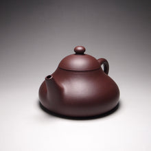 Load image into Gallery viewer, Lao Zini Hulupiao Yixing Teapot 老紫泥葫芦瓢 170ml