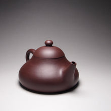 Load image into Gallery viewer, Lao Zini Hulupiao Yixing Teapot 老紫泥葫芦瓢 170ml