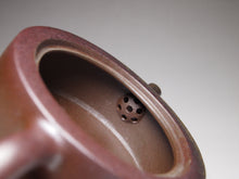 Load image into Gallery viewer, Wood Fired Zhoupan Dicaoqing Yixing Teapot no.2 柴烧底槽青周盘 175ml