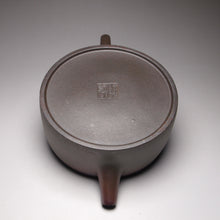Load image into Gallery viewer, Wood Fired Zhoupan Dicaoqing Yixing Teapot no.3 柴烧底槽青周盘 175ml