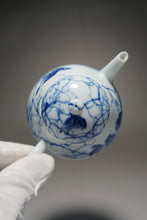 Load image into Gallery viewer, Qinghua Three Birds Jingdezhen Fine Porcelain Teapot by Master KuangShi 青花手绘匡石作梨形壶 180ml