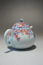 Load image into Gallery viewer, Qinghua Blossoms Jingdezhen Fine Porcelain Teapot by Master KuangShi 青花手绘匡石作梨形壶 180ml