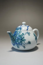 Load image into Gallery viewer, Qinghua Bird in the Tree Jingdezhen Fine Porcelain Teapot by Master KuangShi 青花手绘匡石作梨形壶 180ml