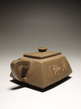 Load image into Gallery viewer, Fully Handmade Douqingni Changpiao Teapot 全手工吴余生豆青泥长瓢 180ml