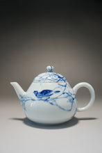 Load image into Gallery viewer, Qinghua Three Birds Jingdezhen Fine Porcelain Teapot by Master KuangShi 青花手绘匡石作梨形壶 180ml