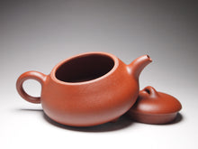 Load image into Gallery viewer, Zhuni Dahongpao Aishipiao Yixing Teapot 朱泥大红袍矮石瓢 185ml