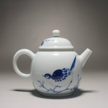 Load image into Gallery viewer, Qinghua partridge Jingdezhen Porcelain Teapot 青花壶鹧鸪茶壶 185ml
