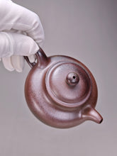 Load image into Gallery viewer, Wood Fired Duozhi Dicaoqing Yixing Teapot 柴烧底槽清掇只 185ml