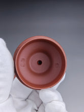 Load image into Gallery viewer, Fully Handmade Dicaoqing Yunlu Yixing Teapot by Xu Weimin 全手工徐卫民底槽清云炉 185ml