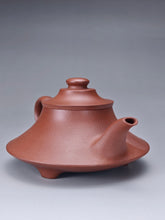 Load image into Gallery viewer, Fully Handmade Dicaoqing Yunlu Yixing Teapot by Xu Weimin 全手工徐卫民底槽清云炉 185ml