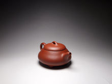 Load image into Gallery viewer, Zhuni Dahongpao Aishipiao Yixing Teapot 朱泥大红袍矮石瓢 185ml
