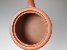 Load image into Gallery viewer, Xiao Hongni Zhitong Yixing Teapot with Diancai Bats and Peaches 点彩小红泥直筒 100ml