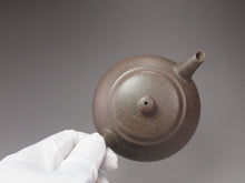 Load image into Gallery viewer, Fully Handmade Douqingni Huaiyin Yixing Teapot by Hu Manshan 胡漫山全手工豆青泥怀饮 190ml