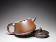 Load image into Gallery viewer, Dafengjiang Wood Kiln Fired Shipiao Nixing Teapot  大风江柴烧平盖石瓢 190ml