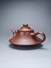 Load image into Gallery viewer, Fully Handmade Dicaoqing Yunlu Yixing Teapot by Xu Weimin 全手工徐卫民底槽清云炉 190ml
