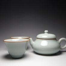Load image into Gallery viewer, Ruyao Pear Teapot and Teacups Tea Set 汝窑一壶两杯套装