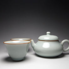 Load image into Gallery viewer, Ruyao Pear Teapot Tea Set 汝窑一壶两杯套装 165ml