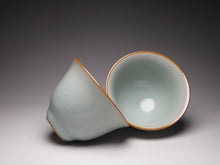 Load image into Gallery viewer, Ruyao Pear Teapot and Teacups Tea Set 汝窑一壶两杯套装