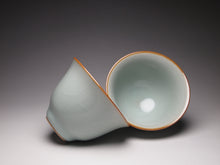 Load image into Gallery viewer, Ruyao Pear Teapot Tea Set 汝窑一壶两杯套装 165ml