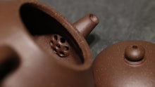 Load image into Gallery viewer, 5 Colour Clay Pear Yixing Teapot 五色土紫砂梨形壶 140ml