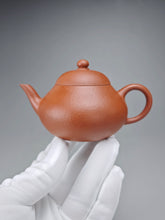 Load image into Gallery viewer, Zhuni Dahongpao Pear Yixing Teapot 朱泥大红袍梨形 120ml