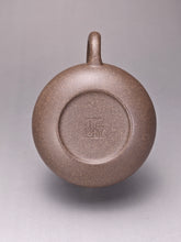 Load image into Gallery viewer, Fully Handmade Douqingni Rongtian Yixing Teapot by Hu Manshan 胡漫山全手工豆青泥容天 200ml