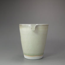 Load image into Gallery viewer, 200ml Jade Crazed Jingdezhen Stoneware Fair Cup 翠绿开片公道杯