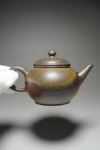 Load image into Gallery viewer, Wood Fired Handpicked TianQingNi Shuiping Yixing Teapot No. 2 柴烧天青泥水平壶 200ml