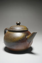 Load image into Gallery viewer, Wood Fired Handpicked TianQingNi Shuiping Yixing Teapot No. 2 柴烧天青泥水平壶 200ml