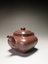 Load image into Gallery viewer, Fully Handmade Ziyujinsha Chuanlu Yixing Teapot 全手工谢乾制紫玉金砂传炉 200ml