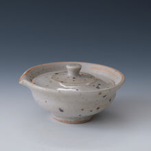 Load image into Gallery viewer, shino shiboridashi for gonfu cha by Inge Nielsen.