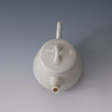 Load image into Gallery viewer, Inge Nielsen Porcelain Shino Tall Shipiao 100ml