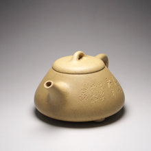 Load image into Gallery viewer, Benshan Lüni Mansheng Shipiao Yixing Teapot with Carvings 本山绿泥曼生石瓢刻绘(不肥而坚是以永年 )205ml