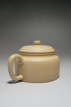 Load image into Gallery viewer, Fully Handmade Benshan Lüni Dezhong by Hu Manshan全手工本山绿泥德钟胡漫山制 210ml