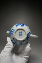Load image into Gallery viewer, Qinghua Flowers Jingdezhen Fine Porcelain Duoqiu Teapot by Master KuangShi 青花匡石手绘掇球 220ml