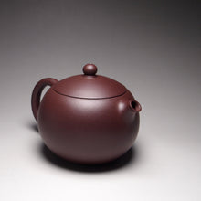 Load image into Gallery viewer, Lao Zini Xishi Yixing Teapot 老紫泥大西施 225ml