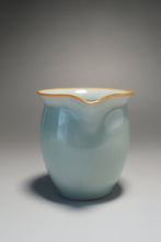 Load image into Gallery viewer, Magnolia Azure Ruyao Fair Cup 汝窑天青公道杯 225ml