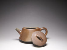 Load image into Gallery viewer, Wood Fired Huangjin Duan Zhuzhuo Yixing Teapot no.2 柴烧黄金段柱础 225ml