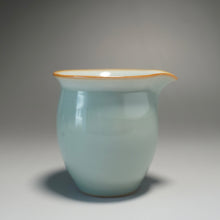 Load image into Gallery viewer, Magnolia Azure Ruyao Fair Cup 汝窑天青公道杯 225ml