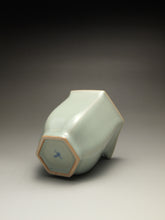 Load image into Gallery viewer, Ruyao Hexagon Fair Cup 汝窑公道杯 230ml