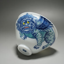 Load image into Gallery viewer, Qinghua Lion Tianbai Porcelain Teacup by DaSheng 大生手绘狮子束口杯