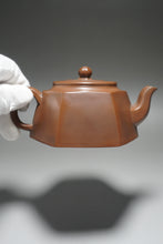 Load image into Gallery viewer, 230ml Hexagon Nixing Teapot by Huang Fu Sheng 黄富盛泥兴壶